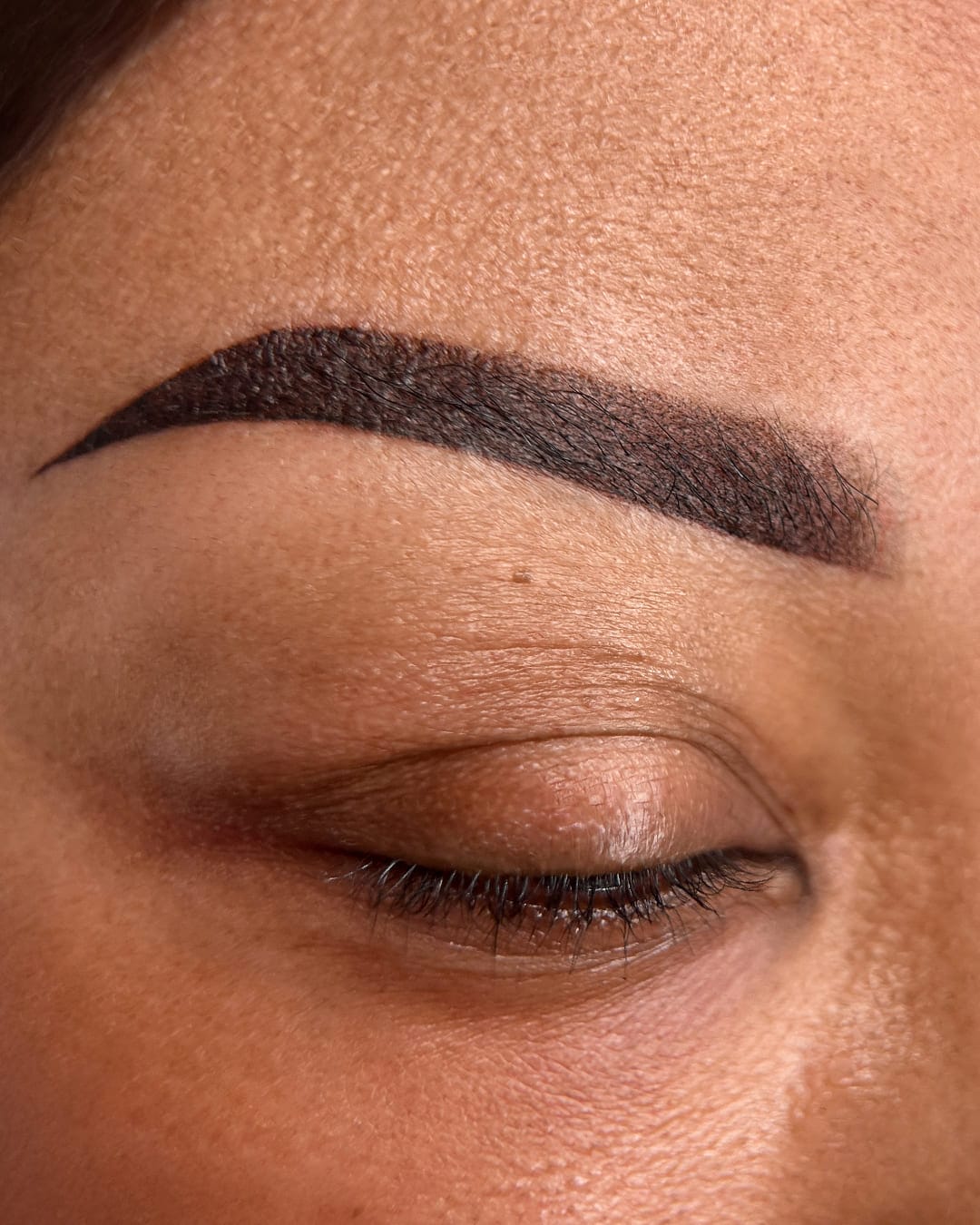 permanent makeup brows Vancouver – natural eyebrow PMU result
